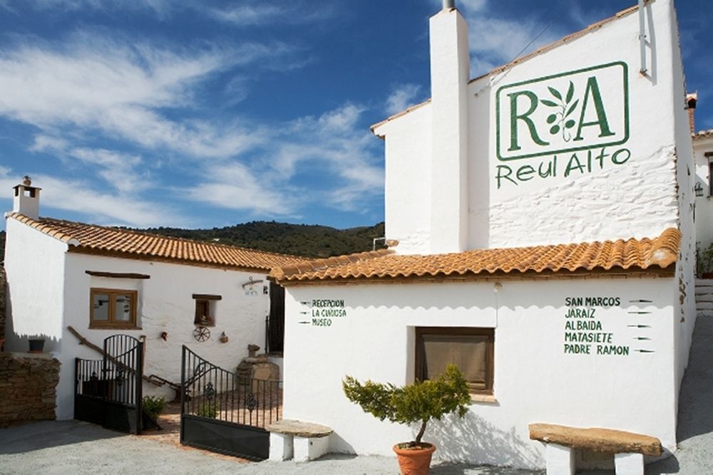 Reul Alto Cortijos Rurales Guest House Laroya Exterior photo